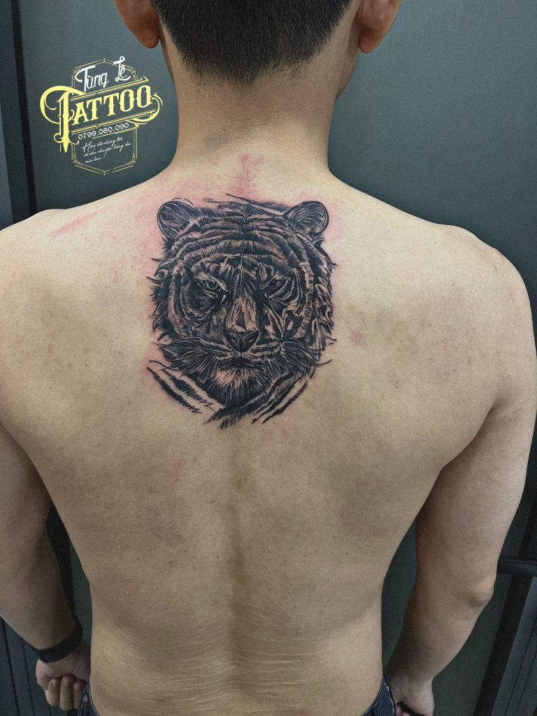 Xăm hình chân dung hổ- tungletattoo.com